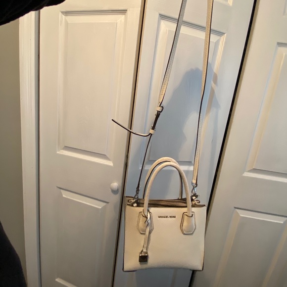 Michael Kors Bag - Picture 2 of 8